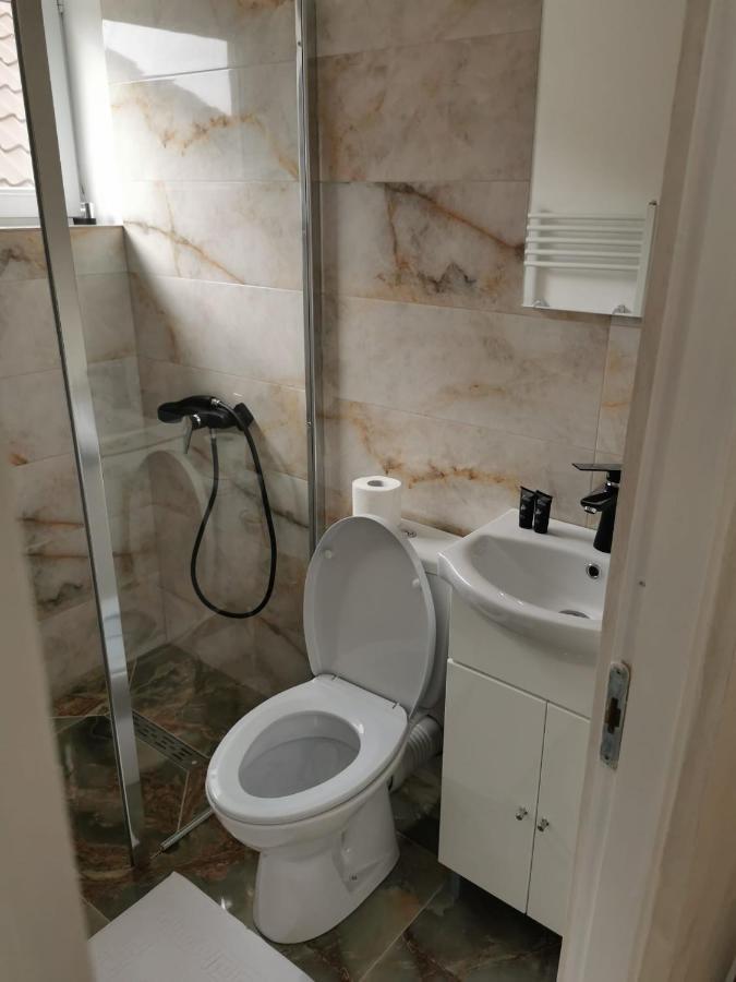 Hotel Casa Sonia Târgu Jiu Esterno foto