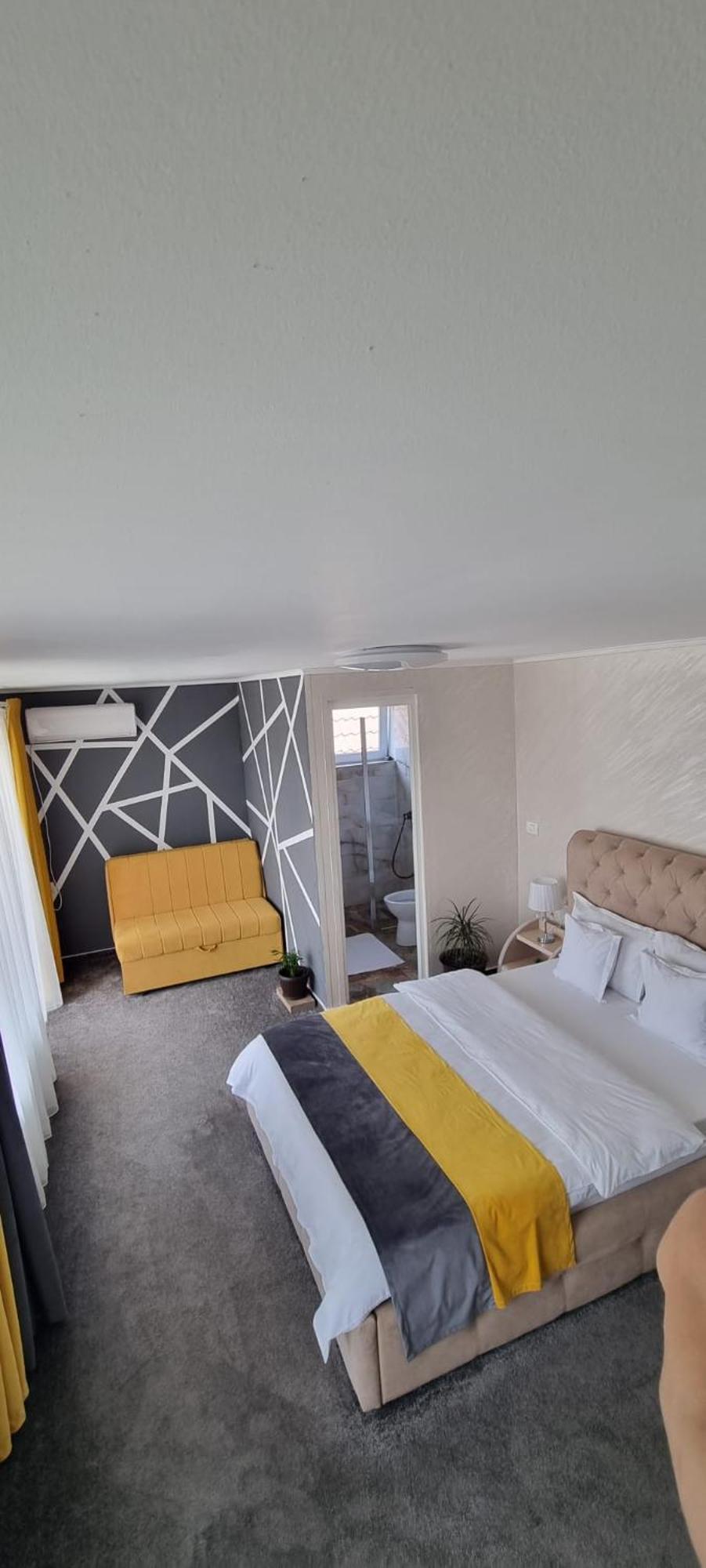 Hotel Casa Sonia Târgu Jiu Esterno foto